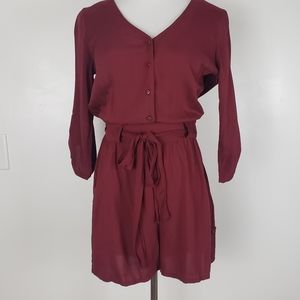 Gianni Bini v-neck maroon burgundy romper 3/4th sleeve small